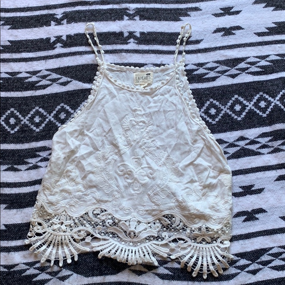 Lace pattern white tank.